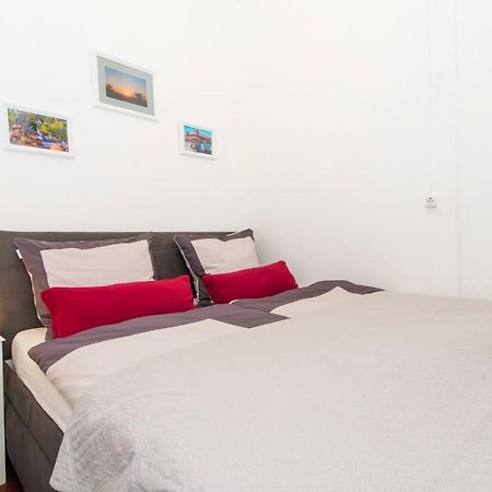 Charming Town House Just 500M From The Marina And Its Well Known Typical Market Olhão Exterior photo